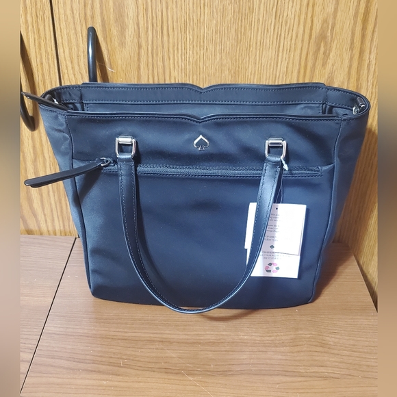 kate spade Handbags - NWT Kate Spade purse